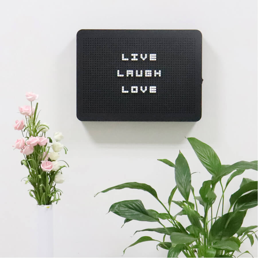 Letreiro Luminoso Kroma Décor - Quadro Preto com Luz Branca e Letras Personalizáveis, 167 Caracteres, Cabo USB